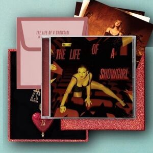 Taylor Swift Life of a Showgirl It’s Frightening Deluxe CD w/ keychain unopened